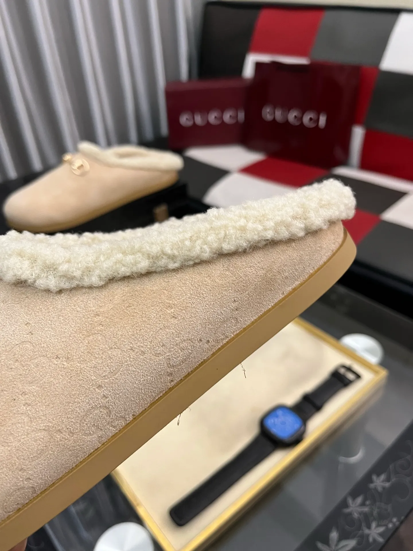 Men's shoes 💰400⌚️⌚️Gucci plush slippers GUCCI. Gucci women's real hair half-slippers Italian top cowhide Imported top quality leather water-dyed cowhide lining Original bronze gold horsebit Italian cowhide outsole Size: 35−442️⃣Colors available